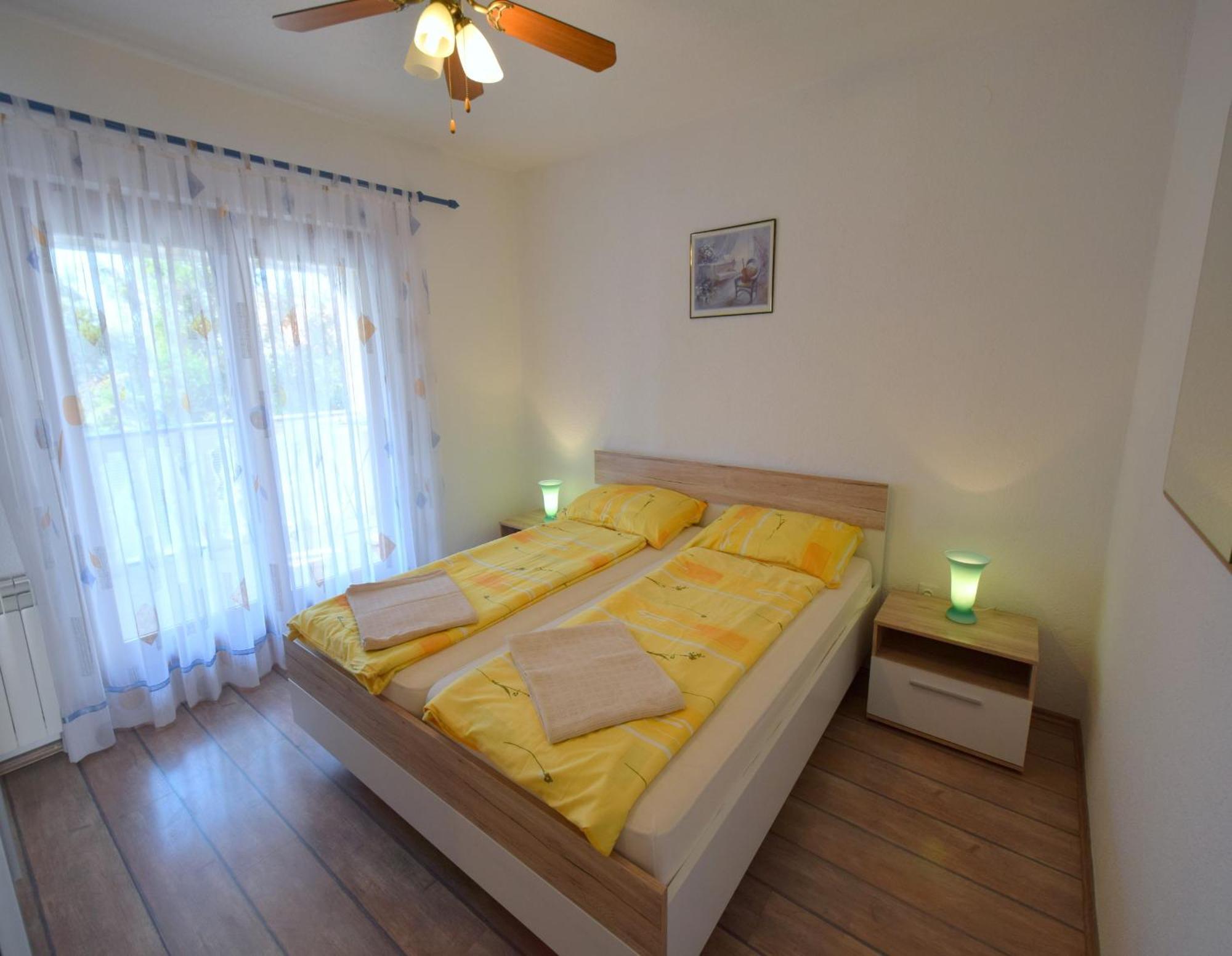Apartment Martin Malinska Extérieur photo