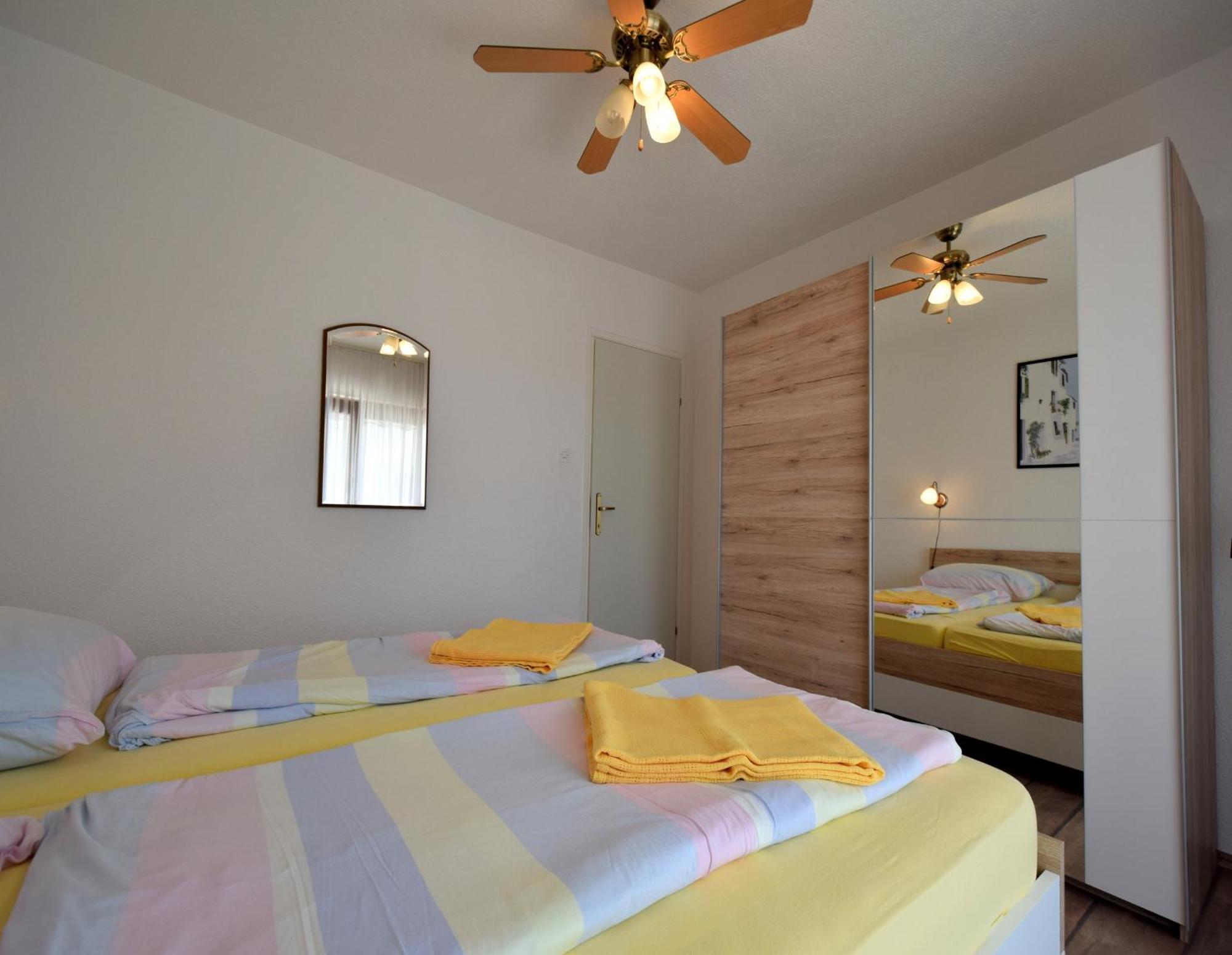 Apartment Martin Malinska Extérieur photo