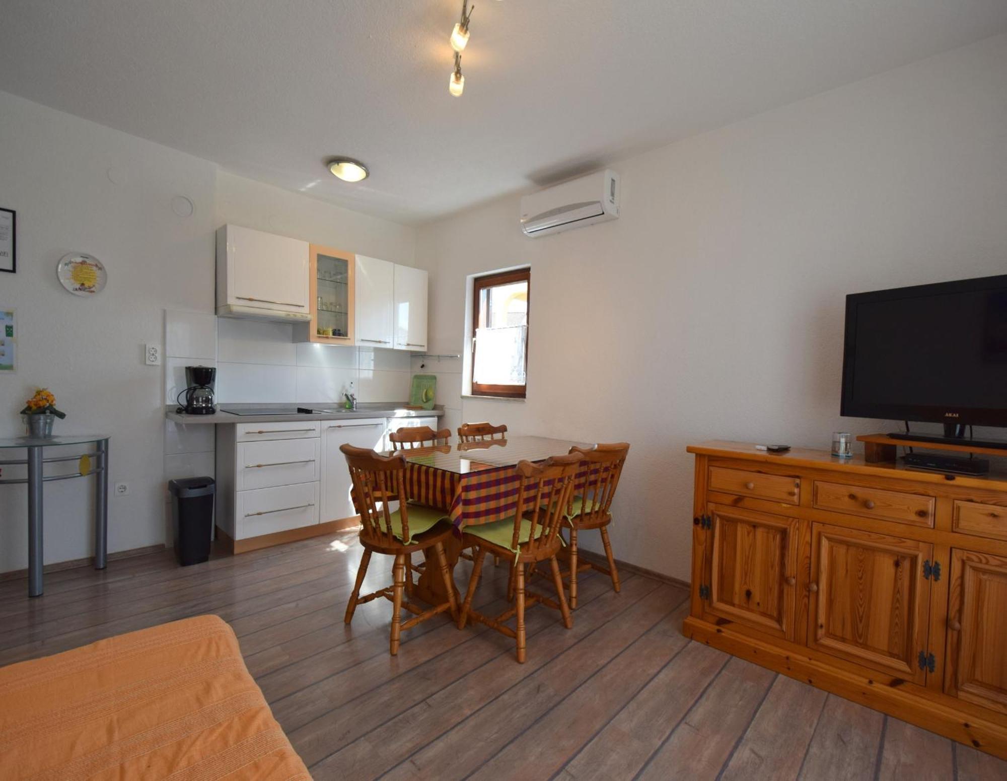 Apartment Martin Malinska Extérieur photo