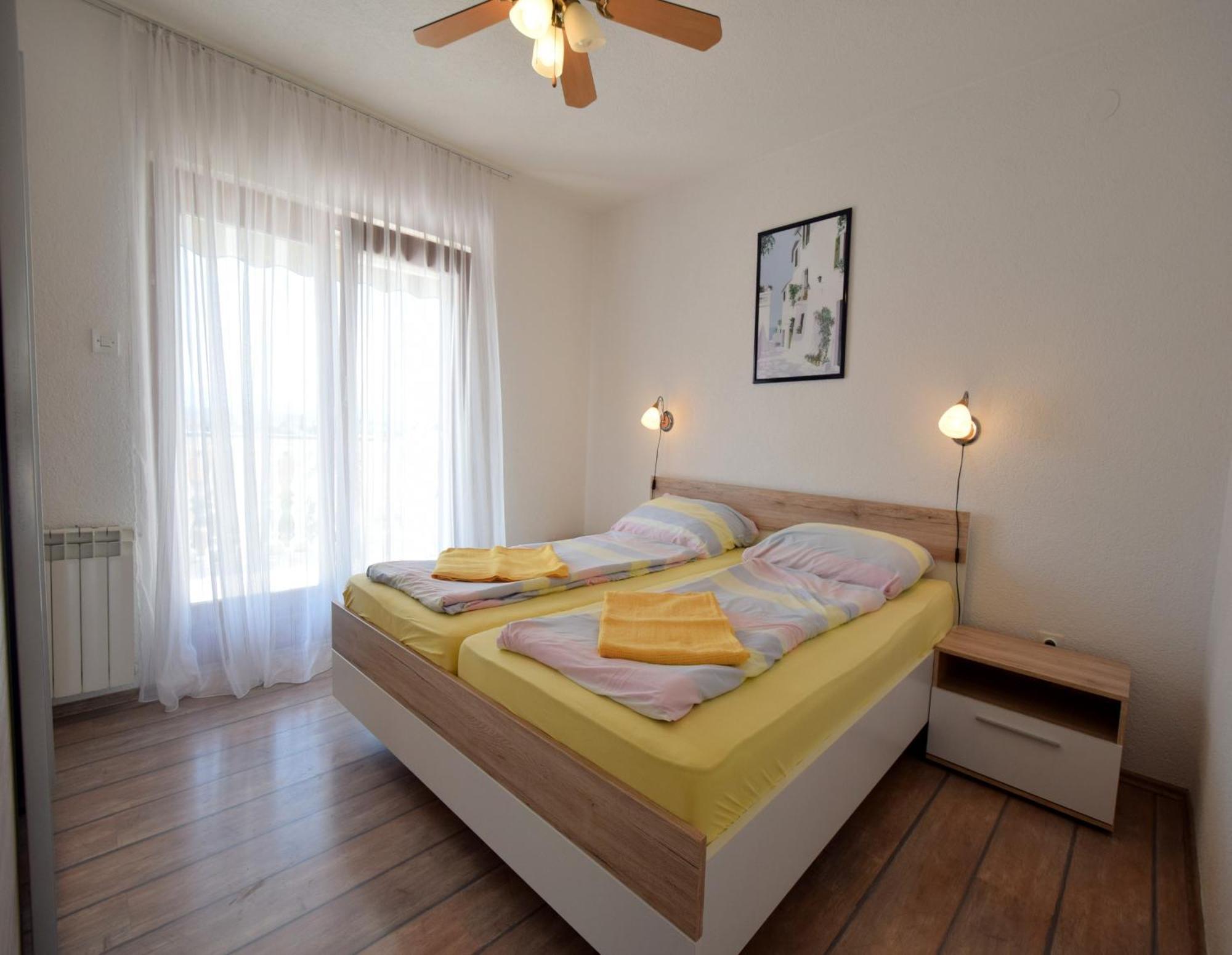 Apartment Martin Malinska Extérieur photo
