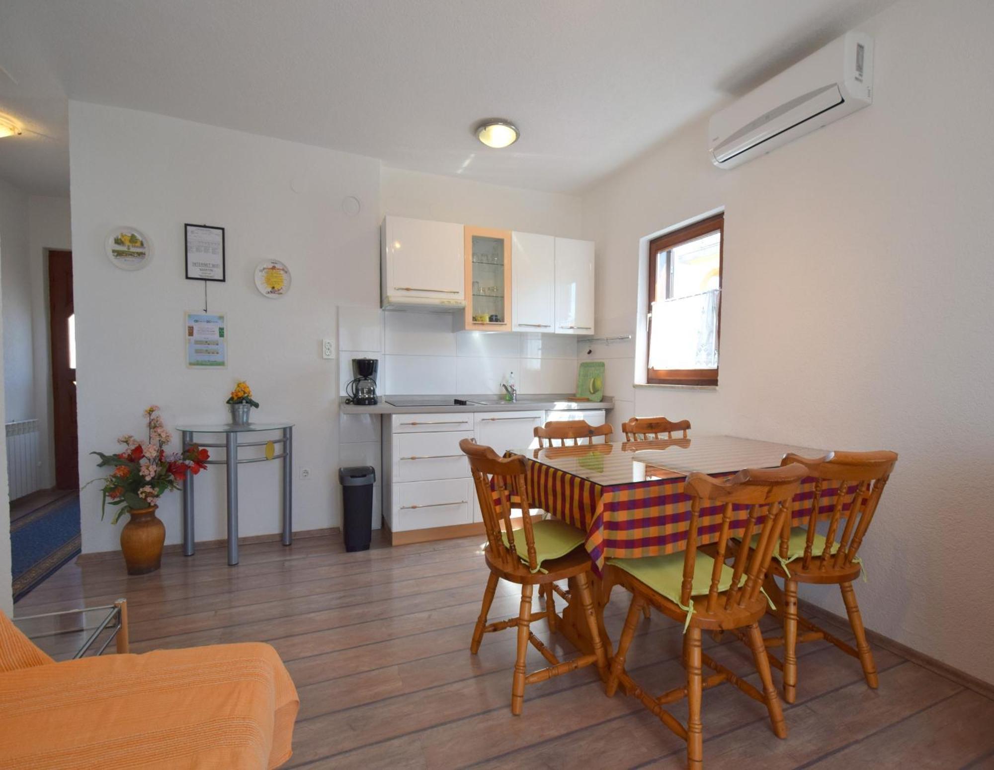 Apartment Martin Malinska Extérieur photo